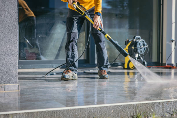 Why Choose Our Certified Pressure Washing Experts for Your Project Needs in Munford, AL?